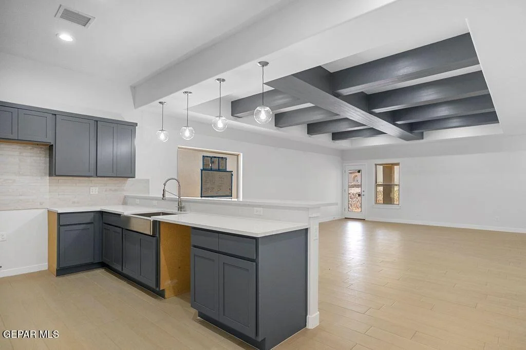 Photo of 425 Deserts Drive