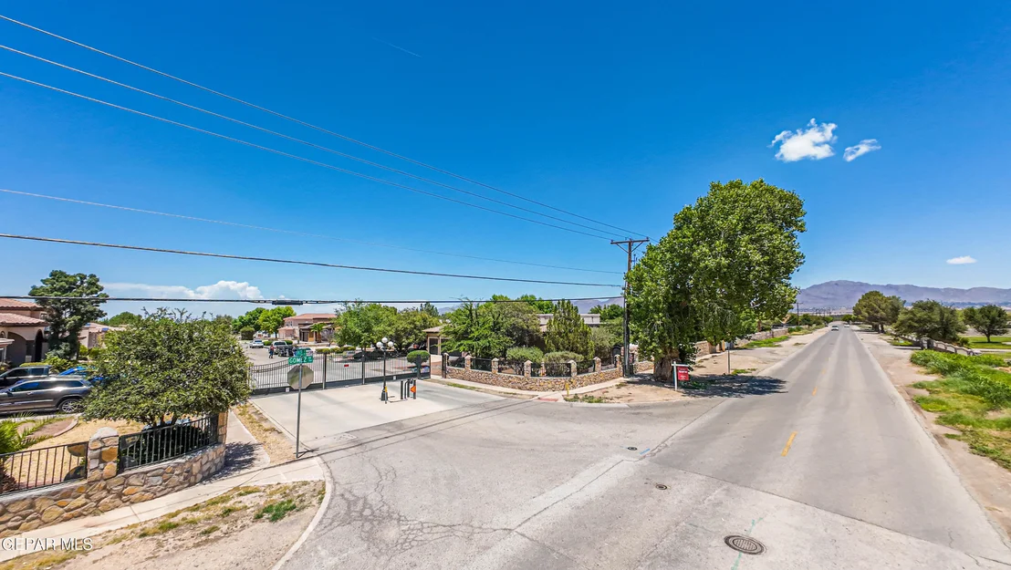 Photo of 5800 ANGEL Street