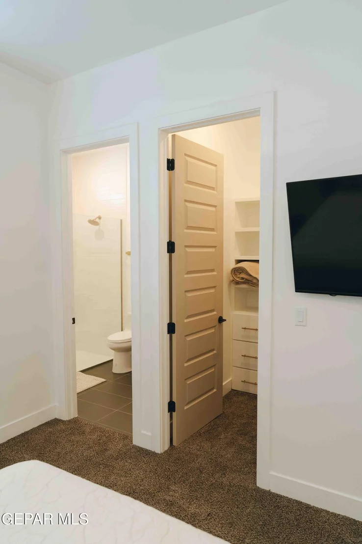 Photo of 653 BIR Circle