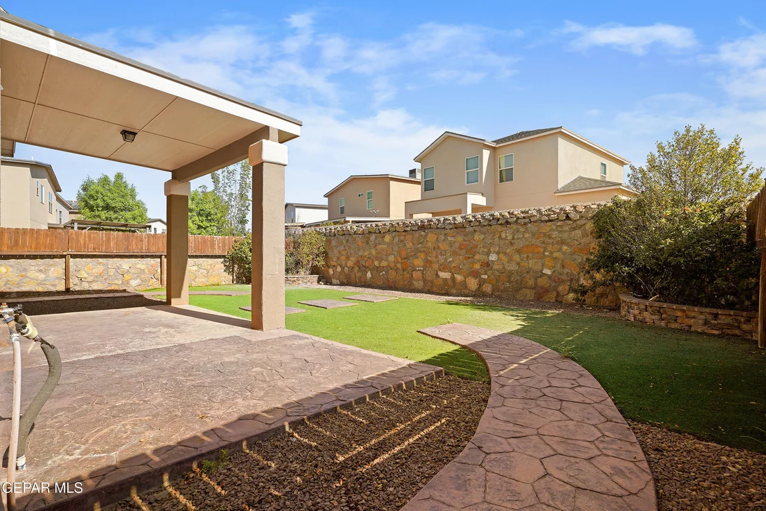 Photo of 6933 COPPER TOWN Drive