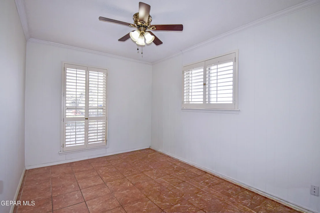 Photo of 849 River Oaks Drive