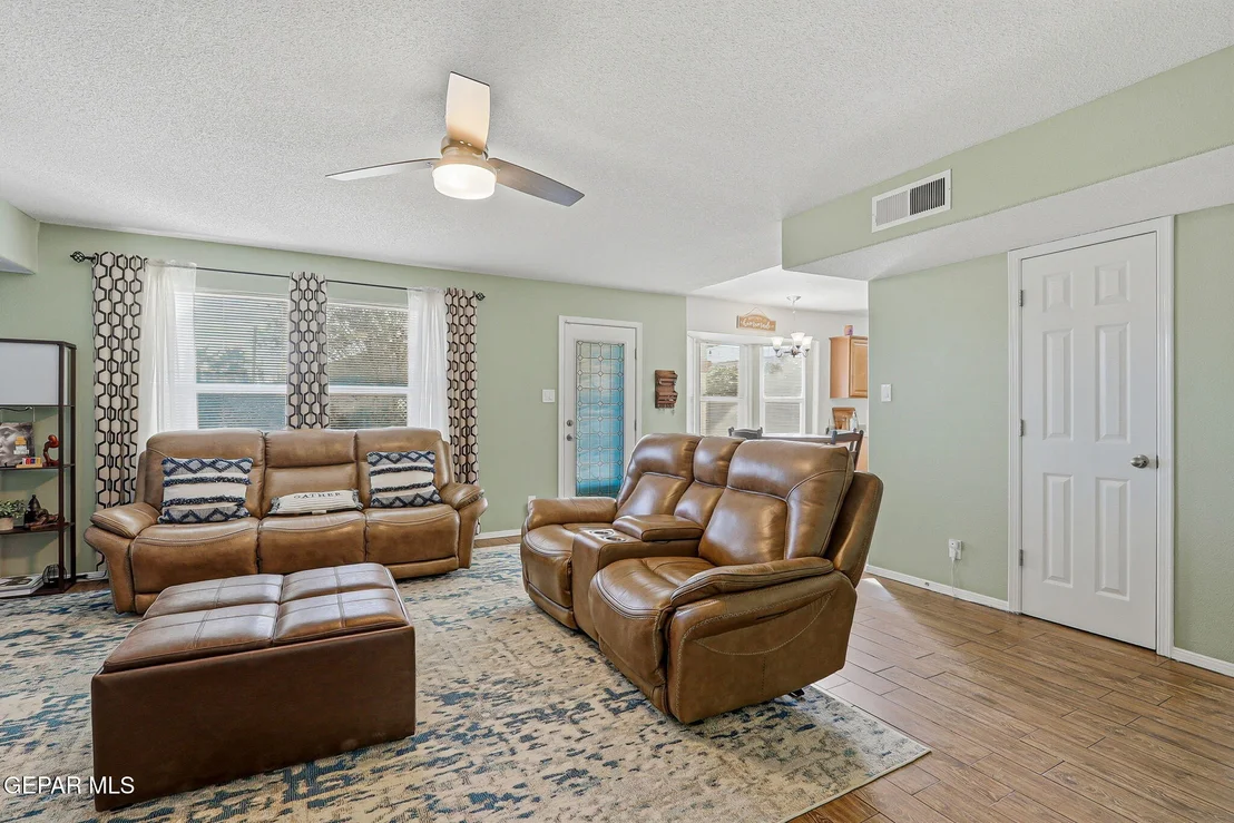 Photo of 10908 NORTHVIEW Drive