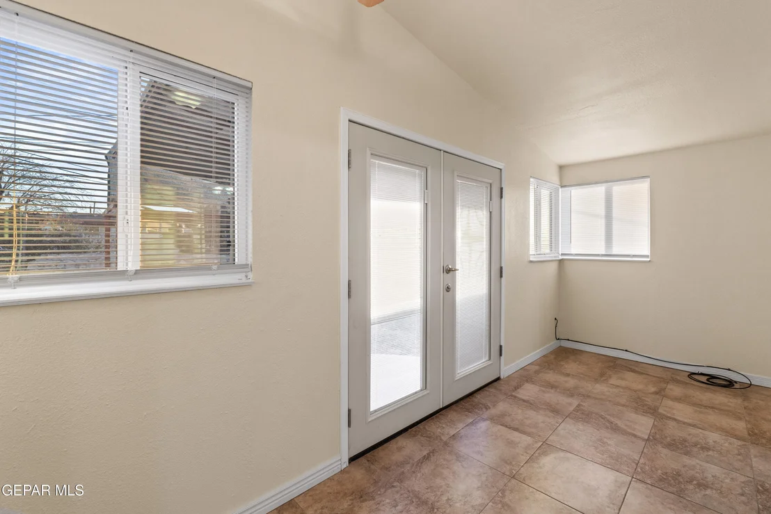 Photo of 332 CARNIVAL Drive