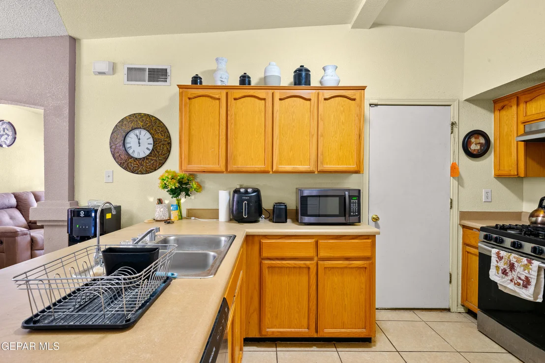 Photo of 11916 AUBURN SANDS Drive