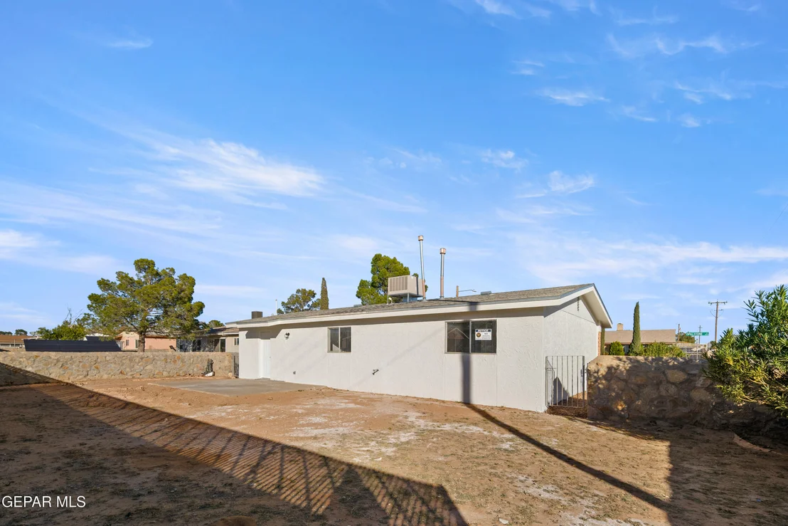Photo of 10701 OPALSTONE Street