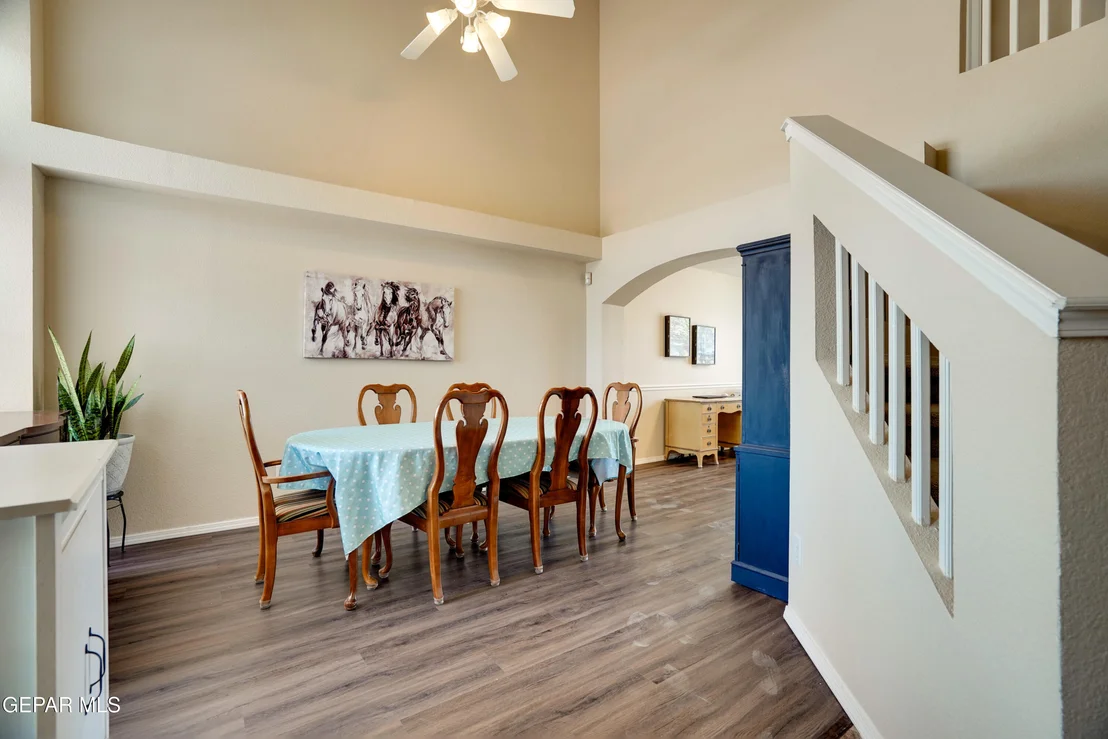 Photo of 13261 Walker Post Avenue