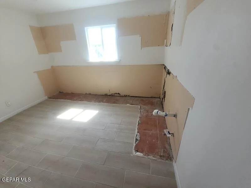 Photo of 129 SERRANIA Drive