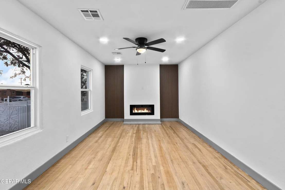 Photo of 3719 Jackson ave Avenue
