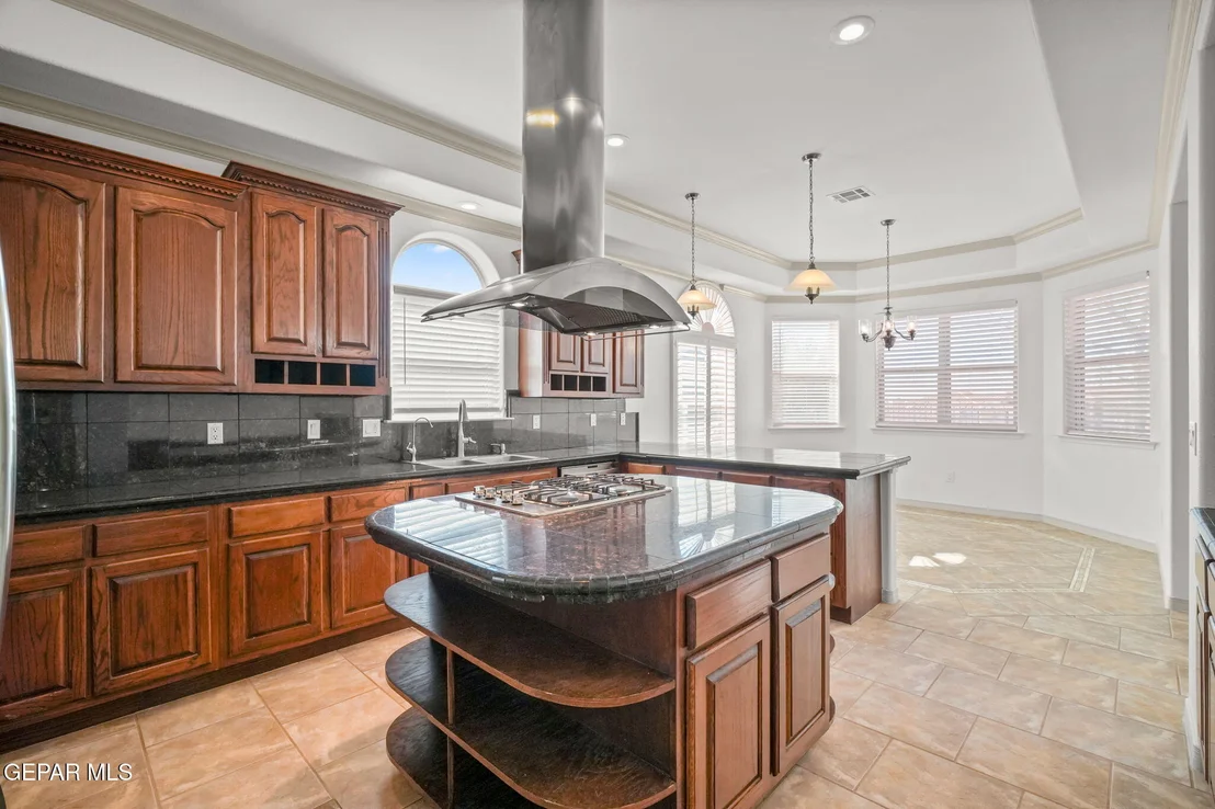 Photo of 6389 FRANKLIN TRAIL Drive