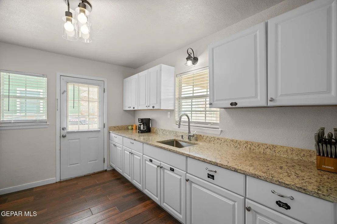 Photo of 3912 MCCONNELL Avenue
