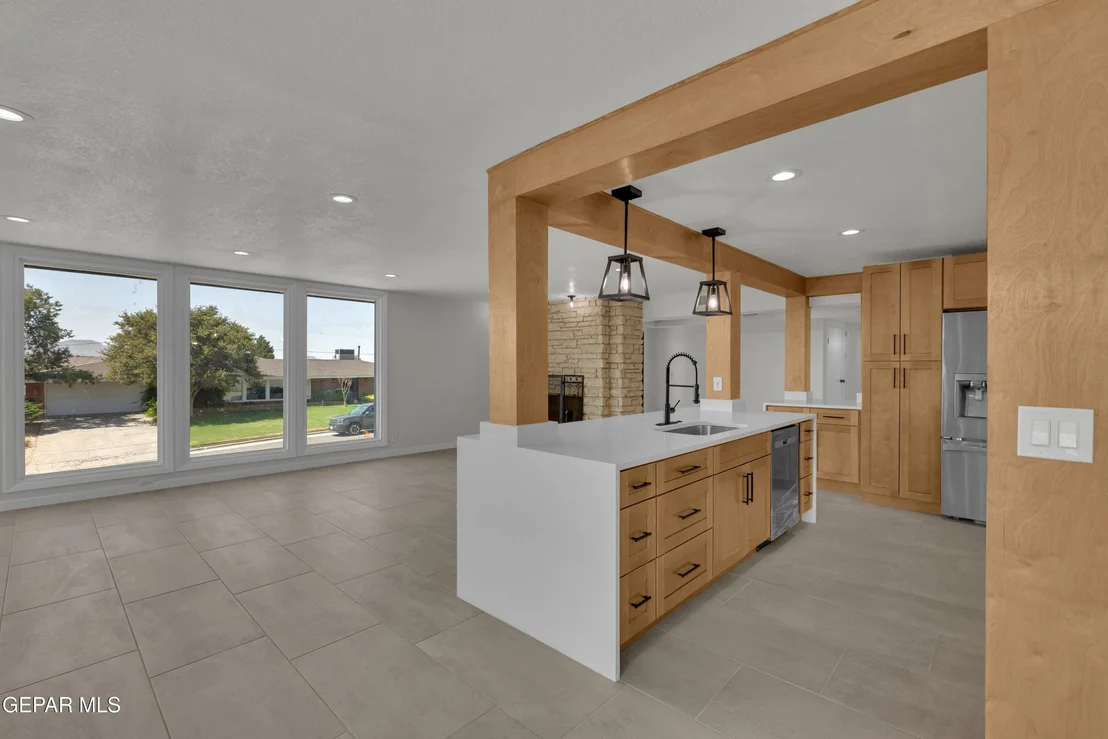 Photo of 4004 Flamingo Drive