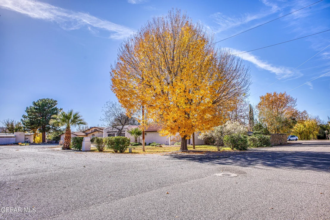 Photo of 5415 ORANTES Place