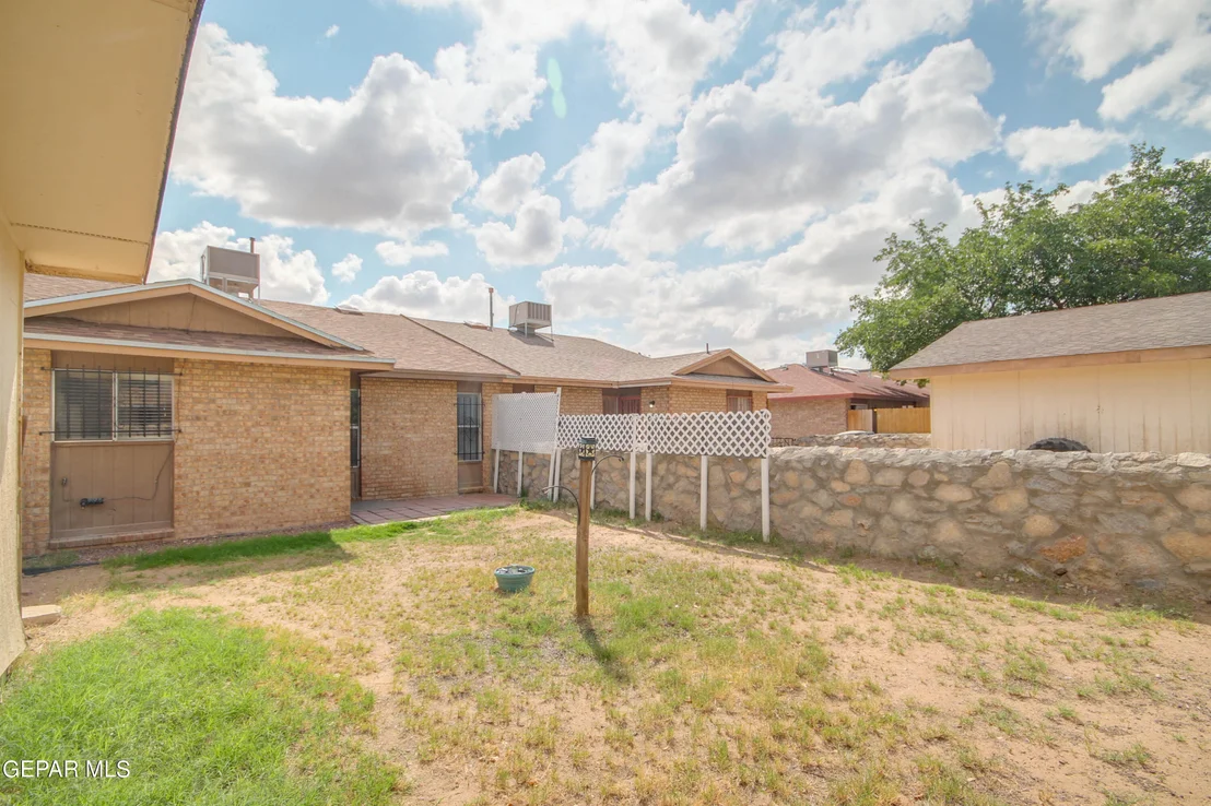 Photo of Unit B at 3429 RISNER Place