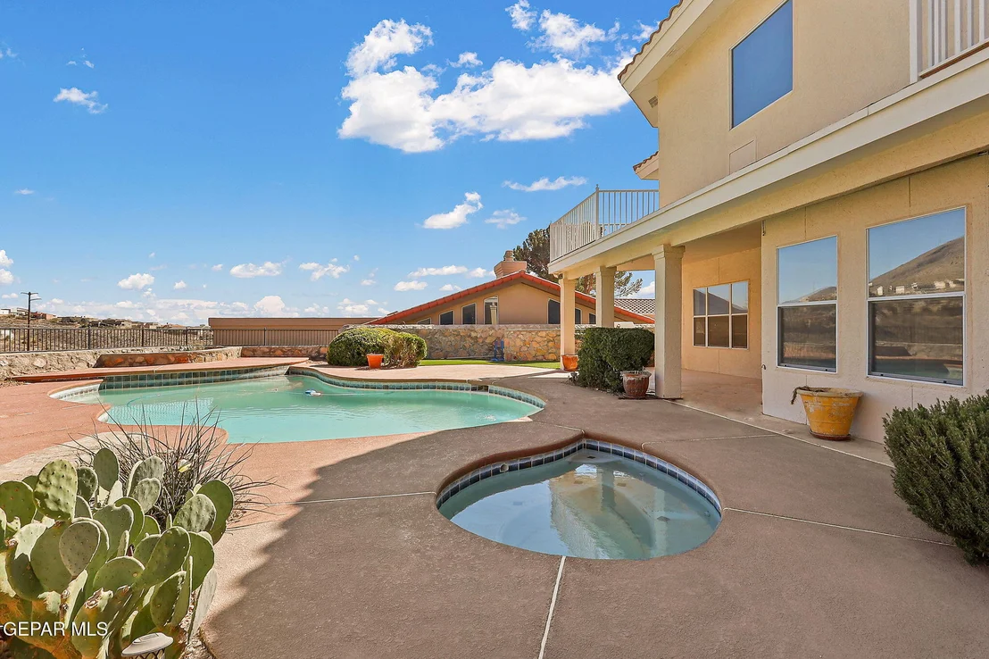 Photo of 5566 Buckley Drive
