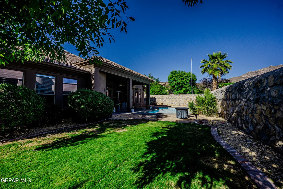 Photo of 6236 FRANKLIN HAWK Avenue