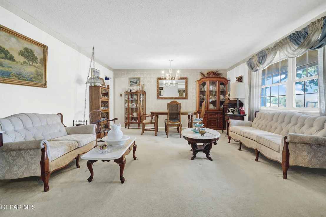 Photo of 228 MOONGLOW Drive