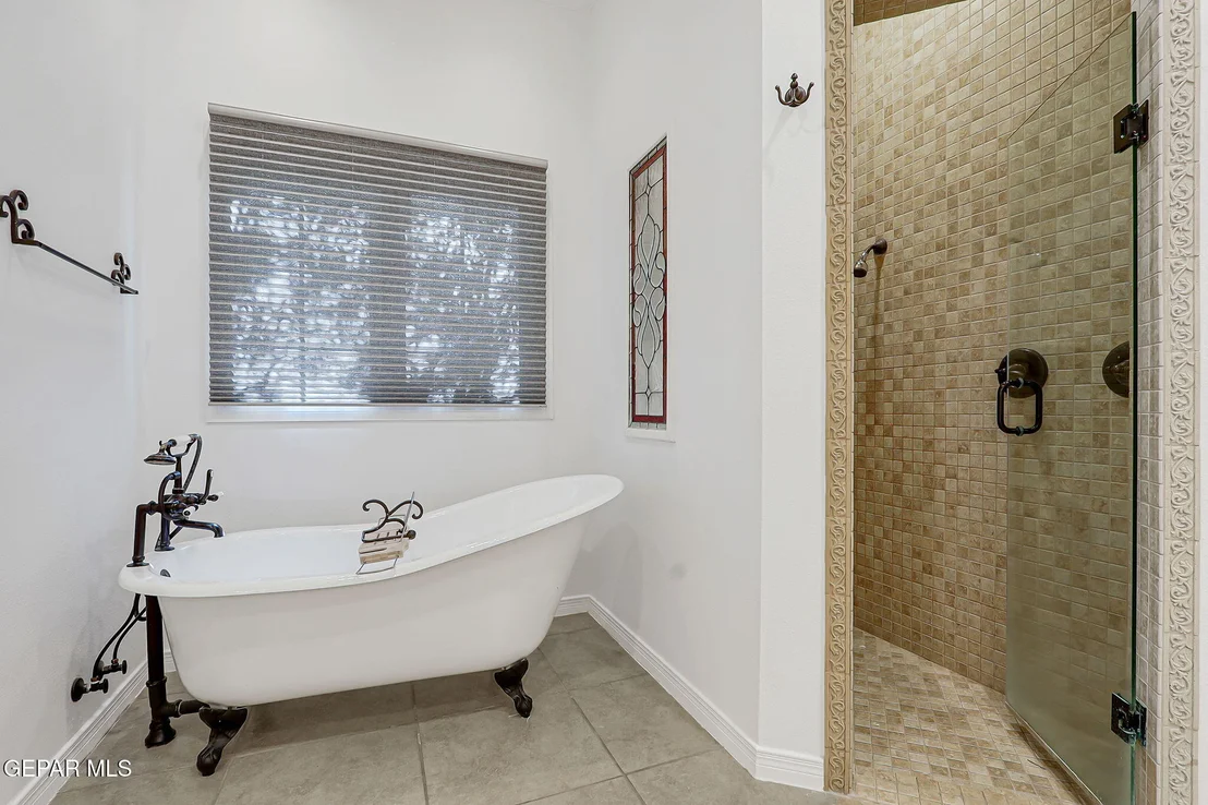 Photo of 5540 Westside Drive