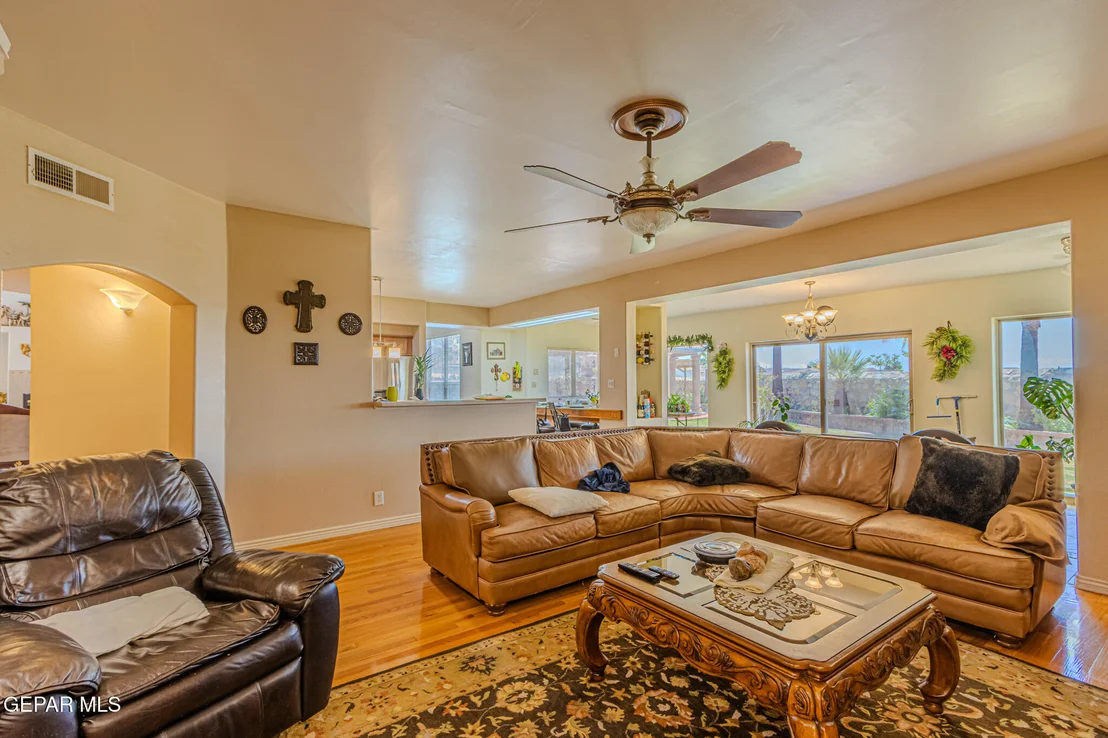Photo of 528 FLANAGAN Place