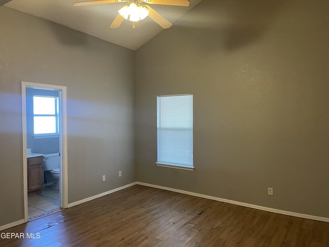 Photo of 3920 TIERRA MARFIL Road