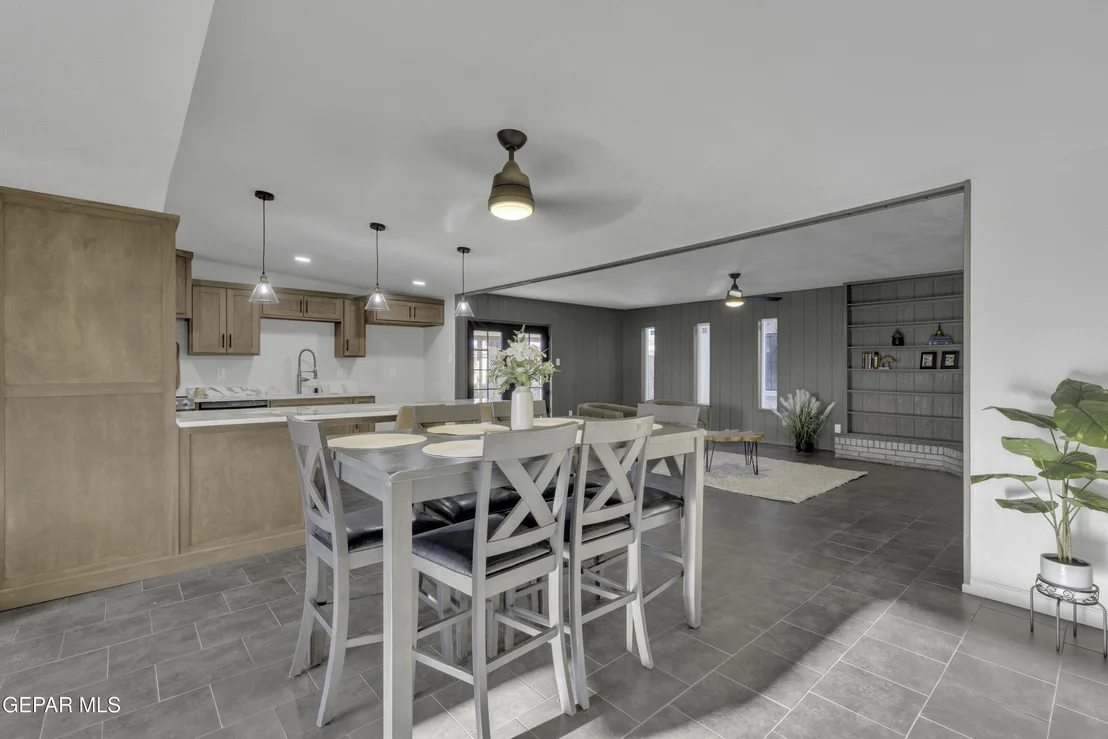 Photo of 7125 BANANA TREE Lane
