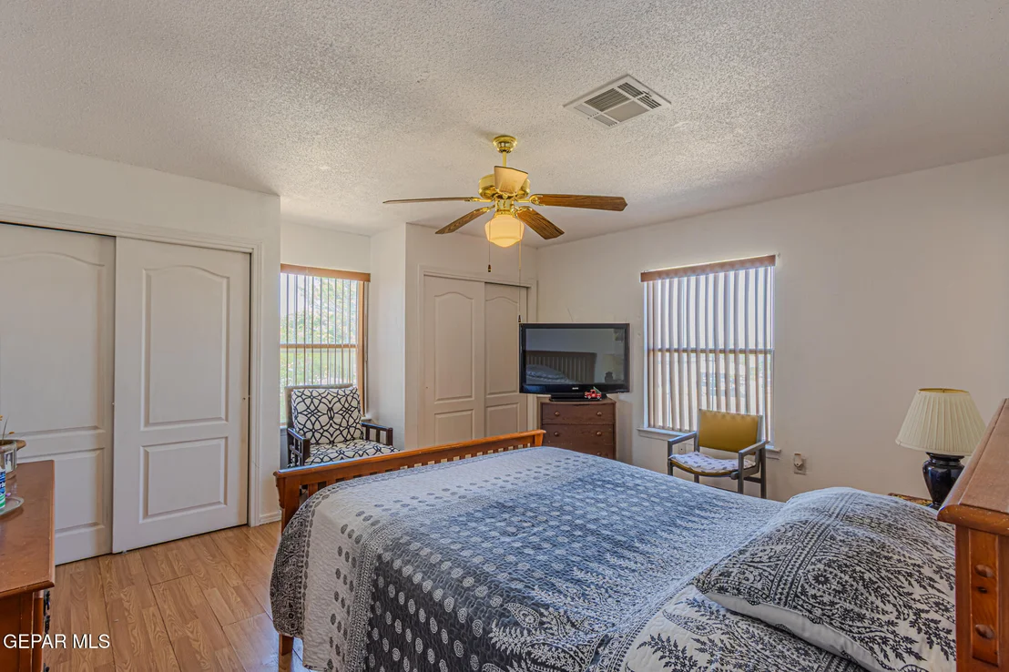 Photo of 1551 SEMINOLE Drive