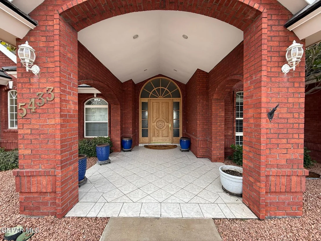 Photo of 5433 Cactus Hill Drive