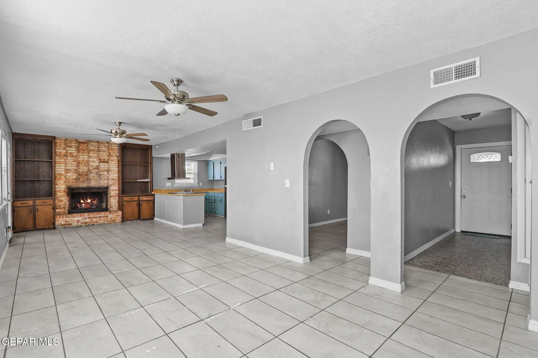 Photo of 237 MOONGLOW Drive