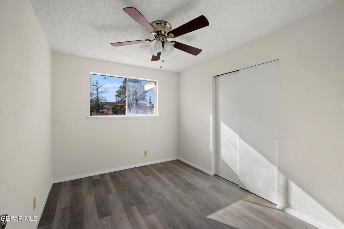 Photo of 276 ROMERIA Drive