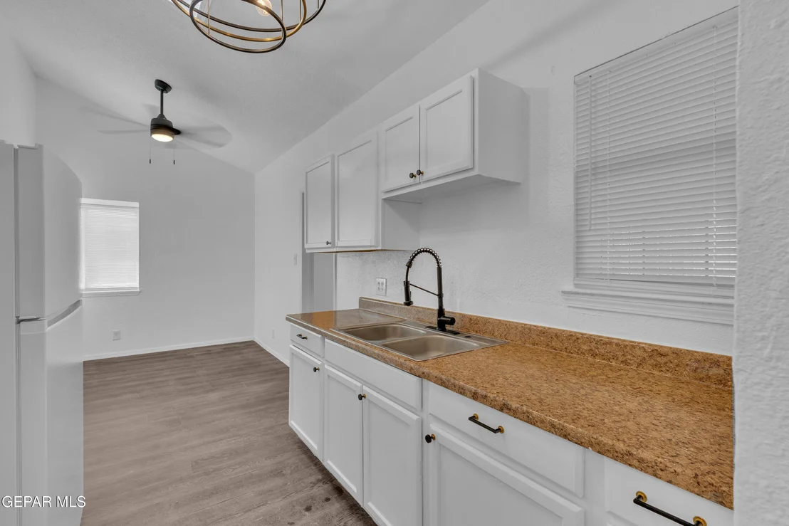 Photo of 9961 DESERT WILLOW Way