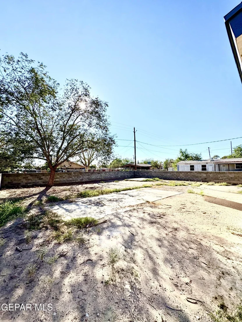 Photo of 11420 DORIS Road