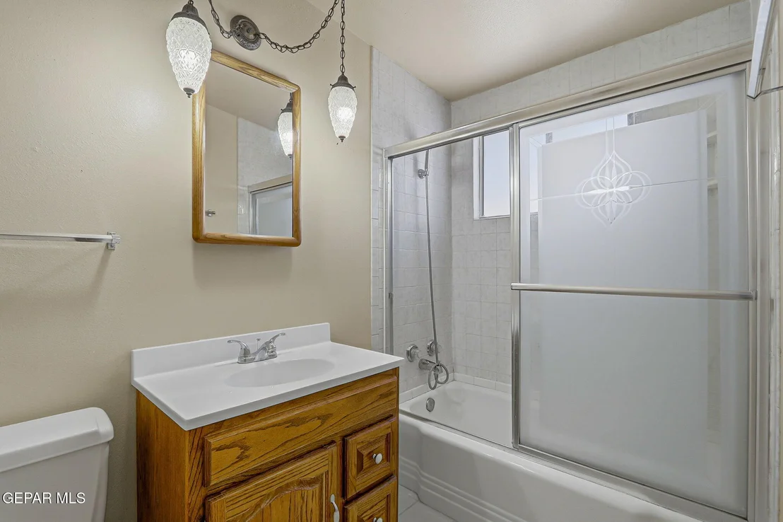 Photo of 10161 BERMUDA Avenue