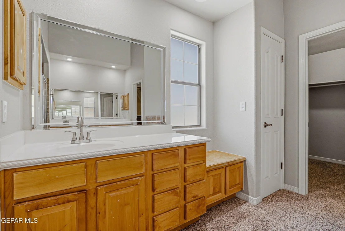 Photo of 6313 FRANKLIN BLUFF Drive