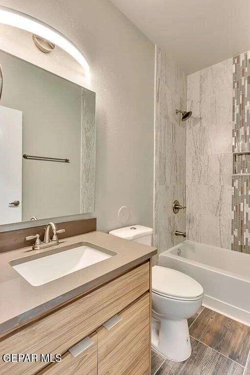 Photo of 15168 Composition Avenue