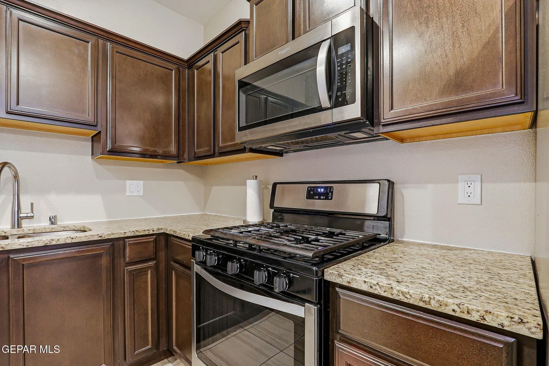 Photo of 5948 HIDDEN ARBOR Drive