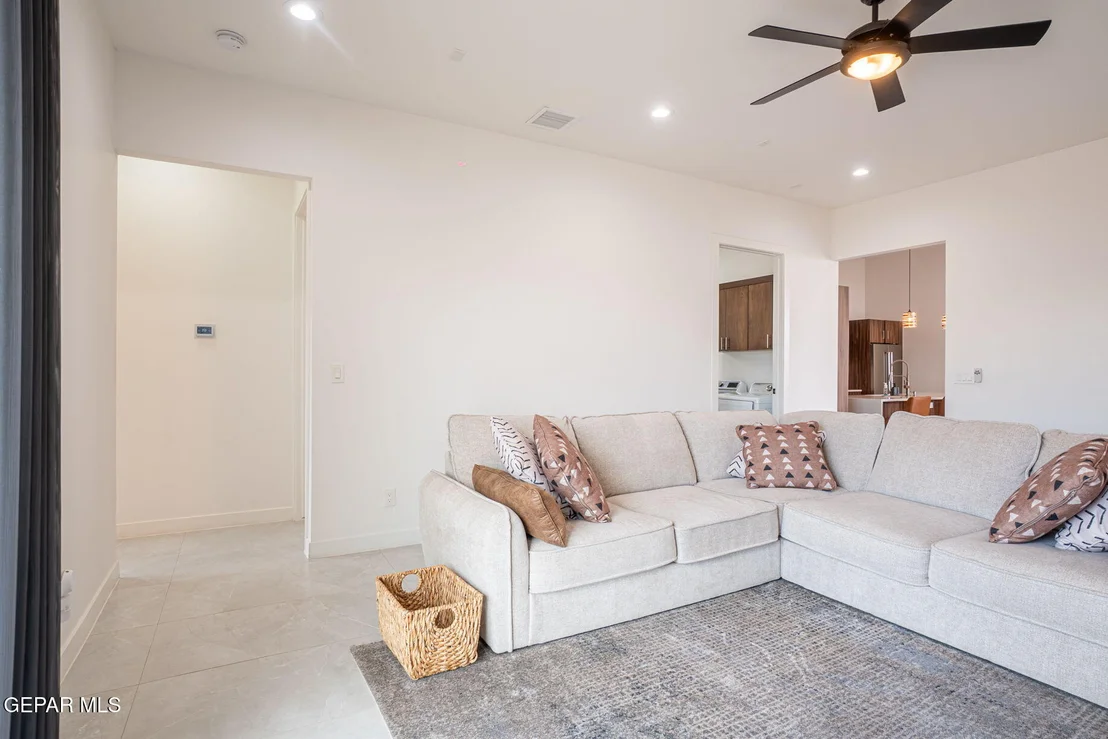Photo of 316 RIO PINSAQUI Court