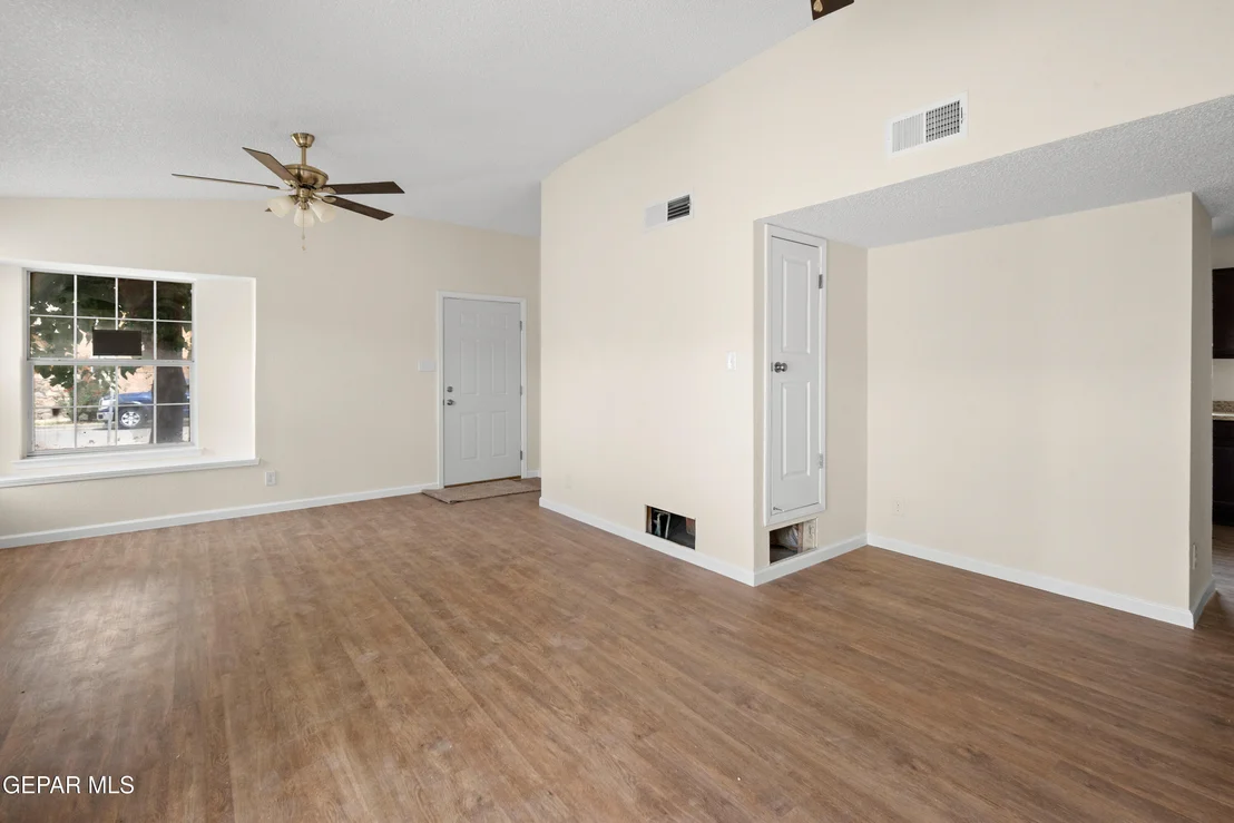 Photo of 10967 STONEBRIDGE Drive