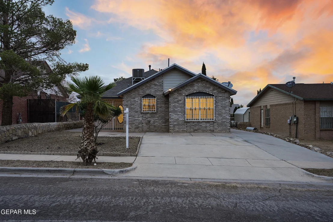 Photo of 11753 BELL TOWER Drive