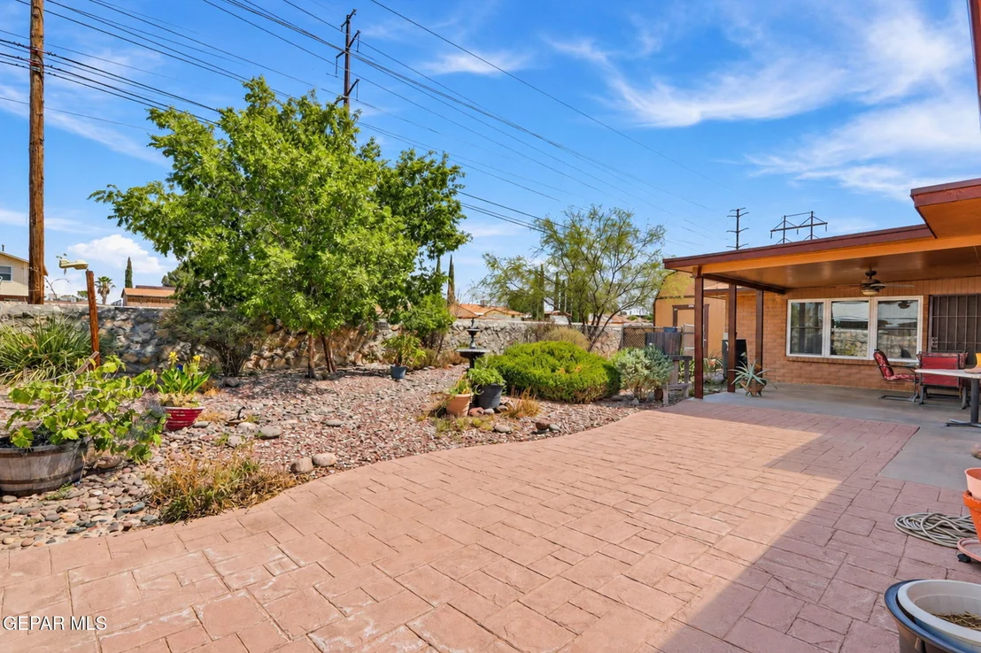 Photo of 3128 Mc Lean Street