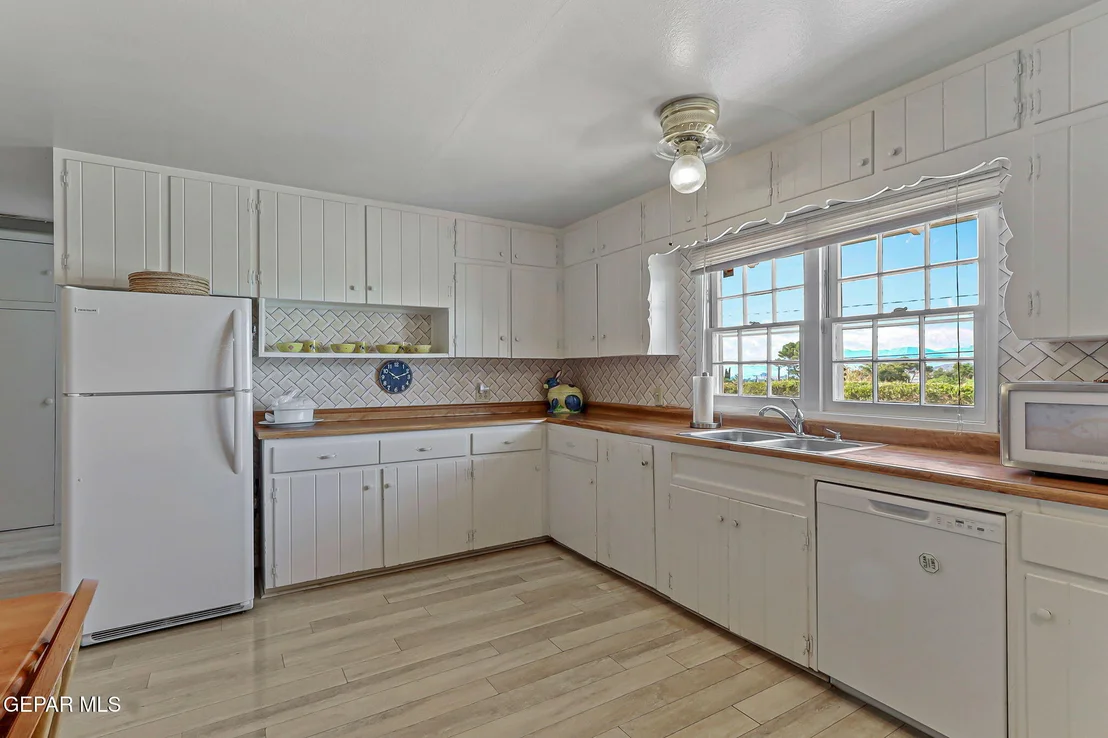 Photo of 4007 Flamingo Drive
