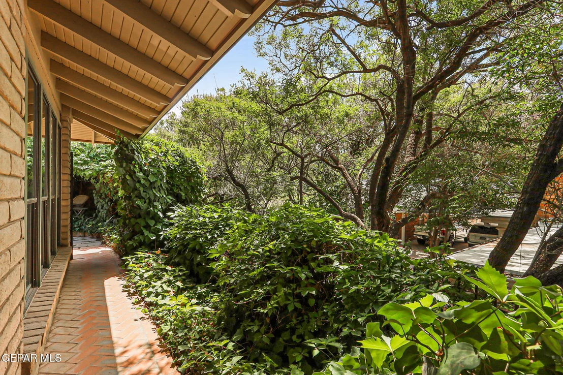 Photo of 4332 DONNYBROOK Place
