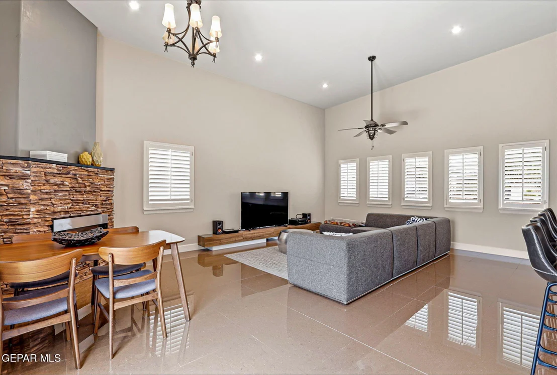 Photo of 5833 SPANISH Place