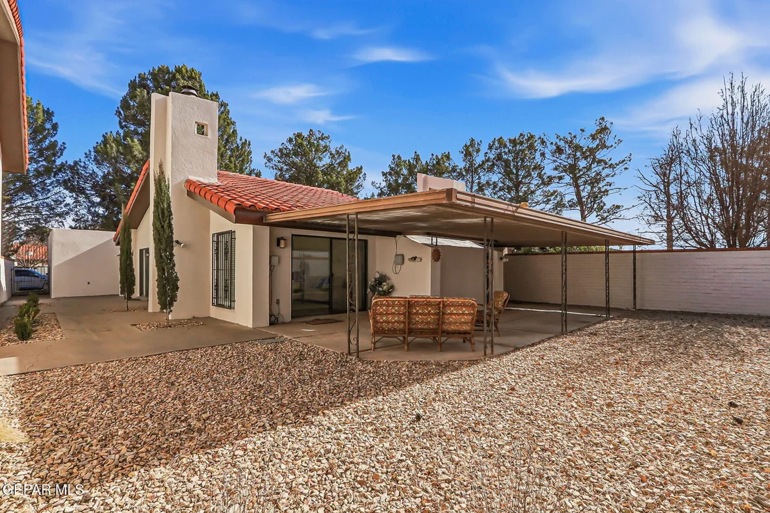 Photo of 5205 VALLEY SPRING Way