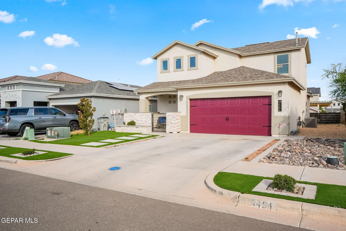Photo of 5464 Stonehill Drive