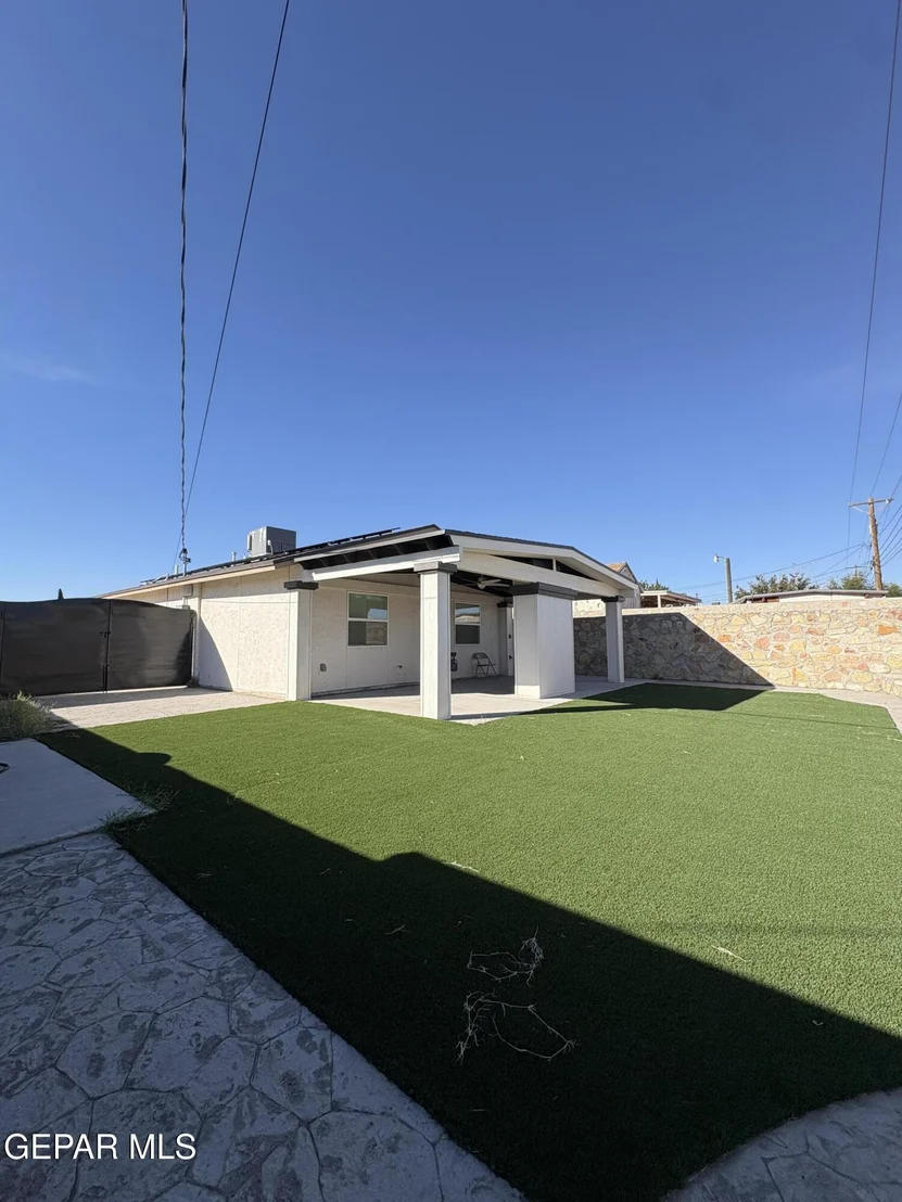 Photo of 628 N. Yarbrough Drive