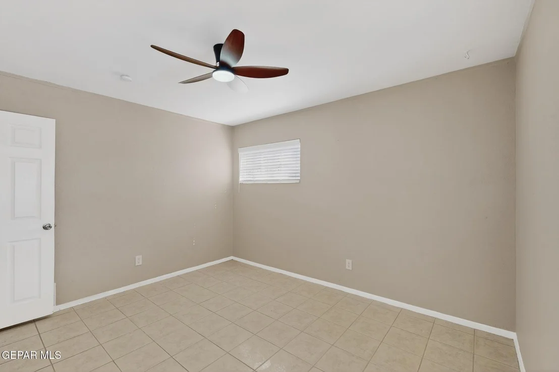 Photo of 1515 DENNIS Circle
