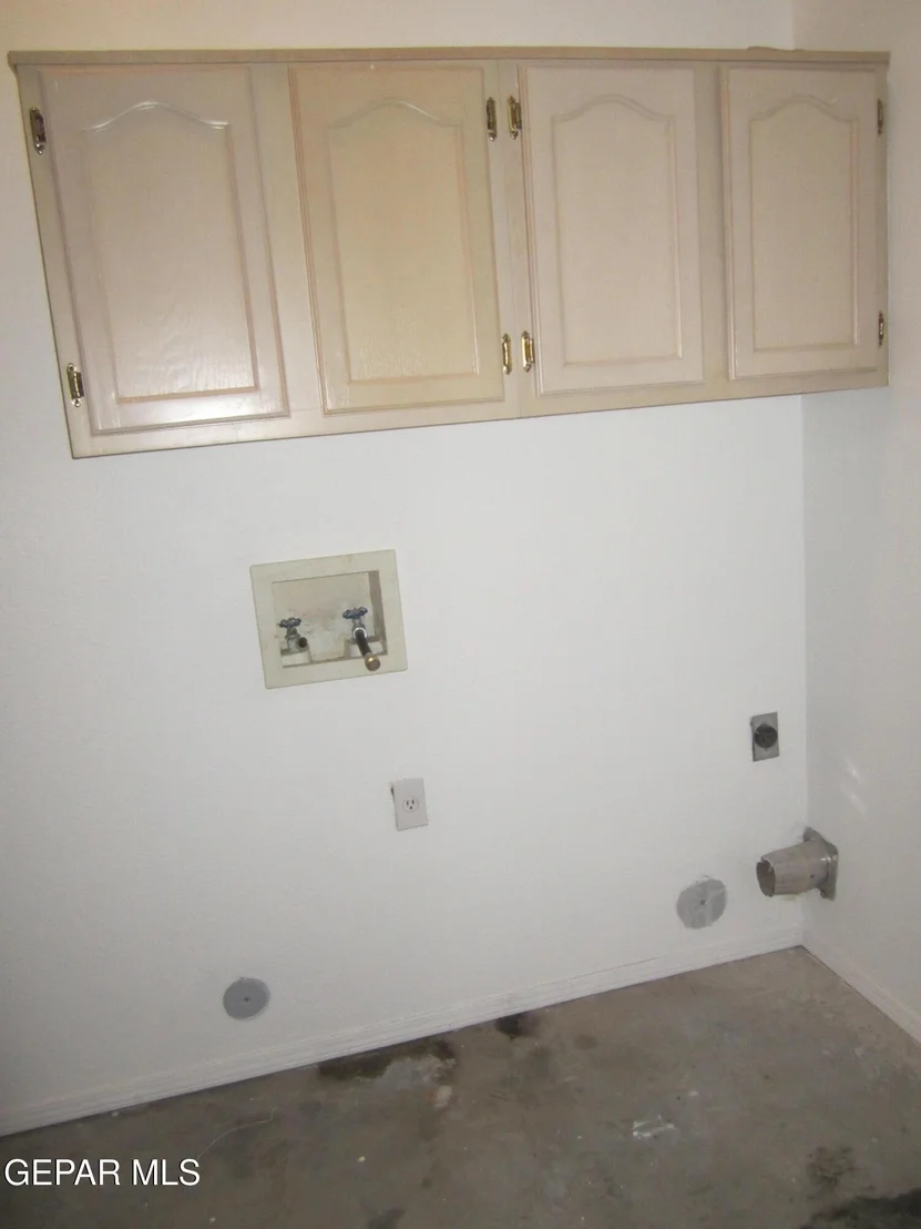 Photo of 7123 Oval Rock Drive
