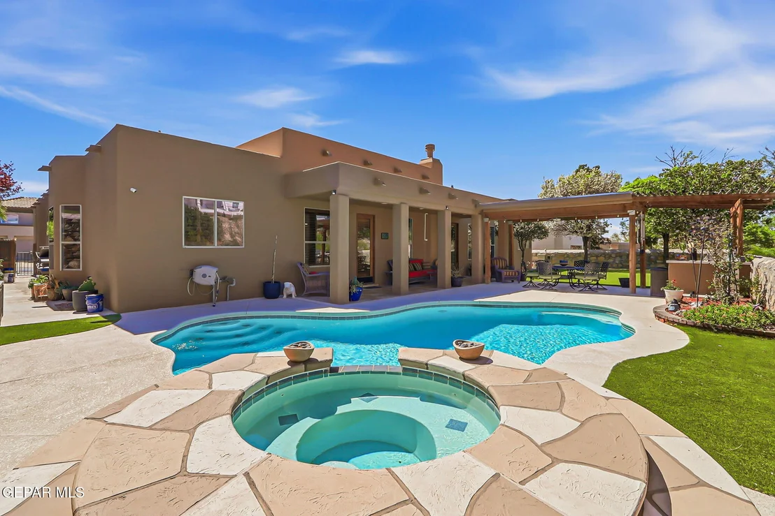 Photo of 1133 CALLE LOMAS Drive