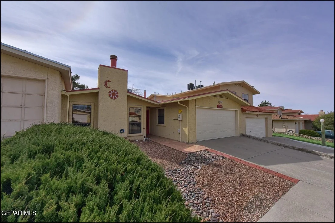 Photo of Unit D at 730 ESPADA Drive