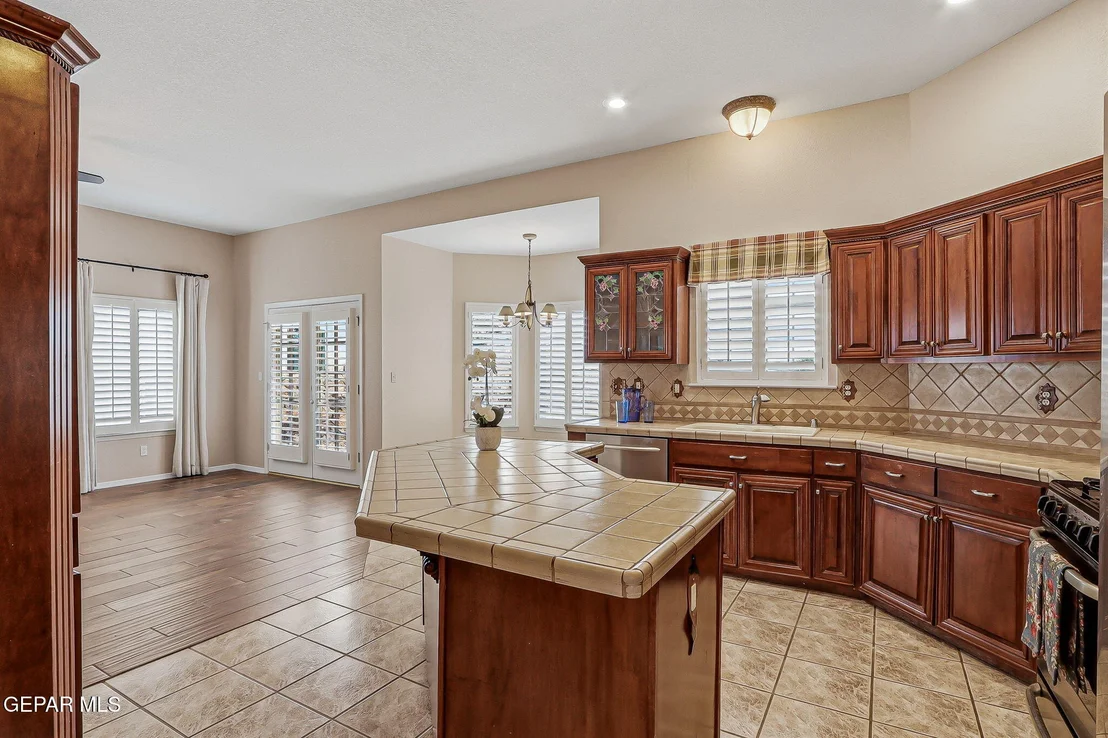Photo of 1385 RAINBOW RIDGE Drive