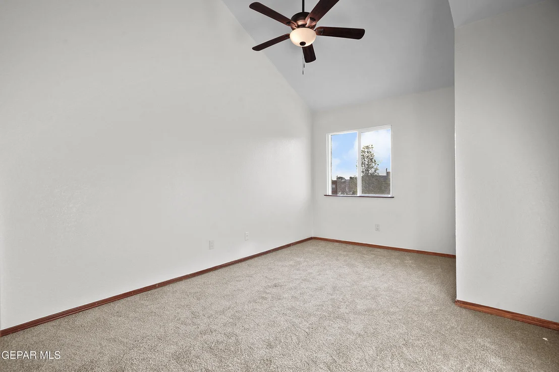 Photo of 3085 KINGS CROWN Place